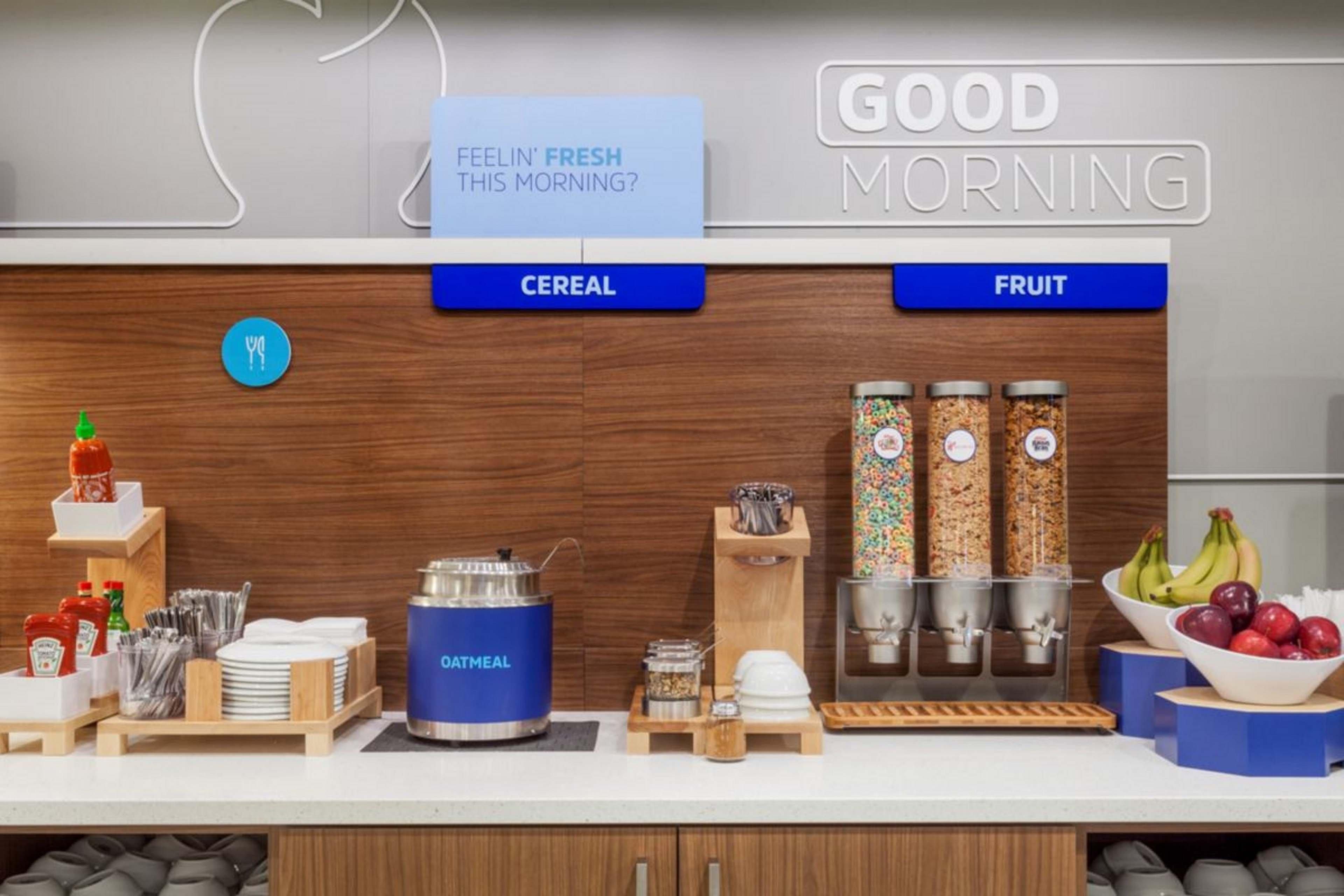 Holiday Inn Express & Suites Стейтсвилл Экстерьер фото