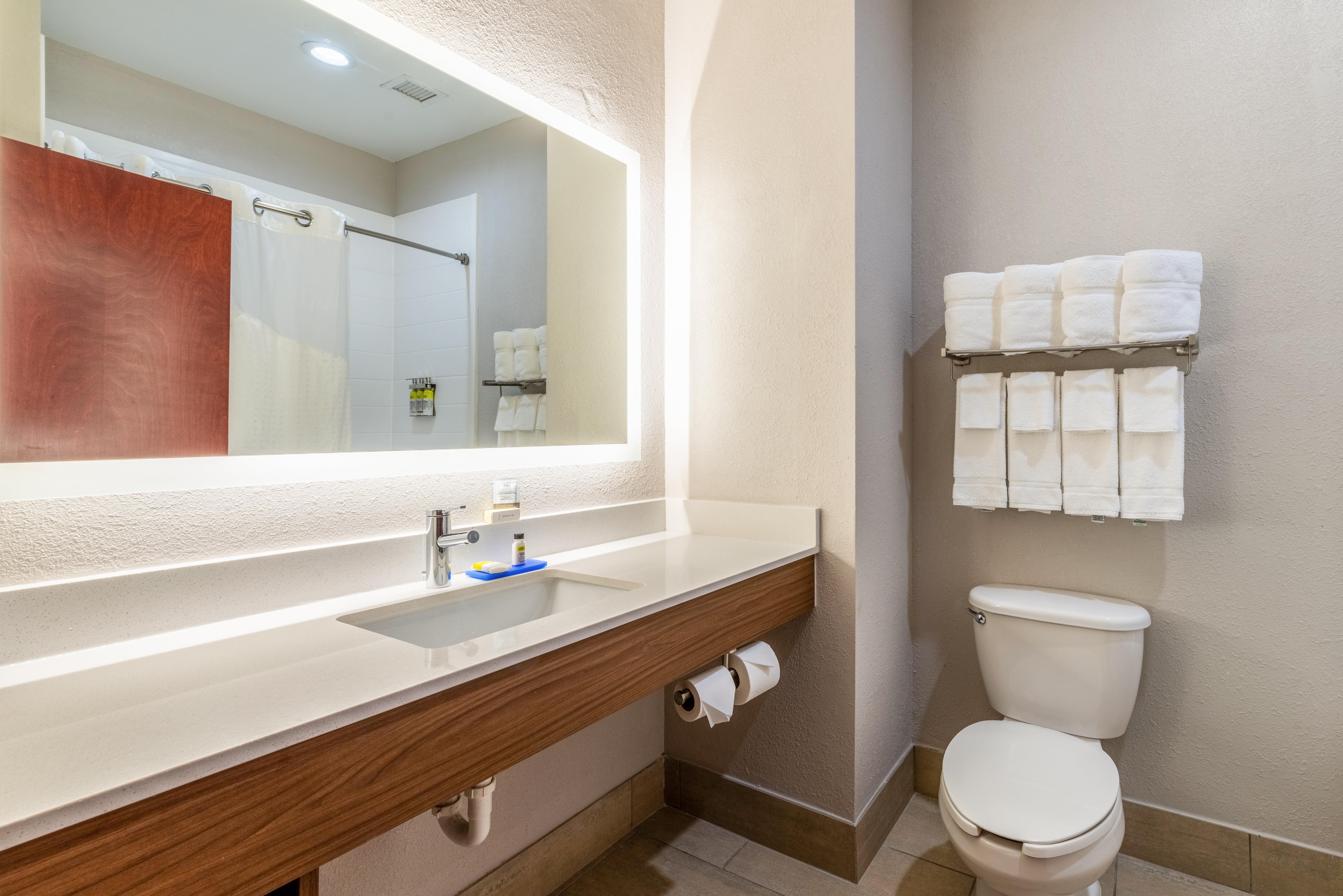 Holiday Inn Express & Suites Стейтсвилл Экстерьер фото